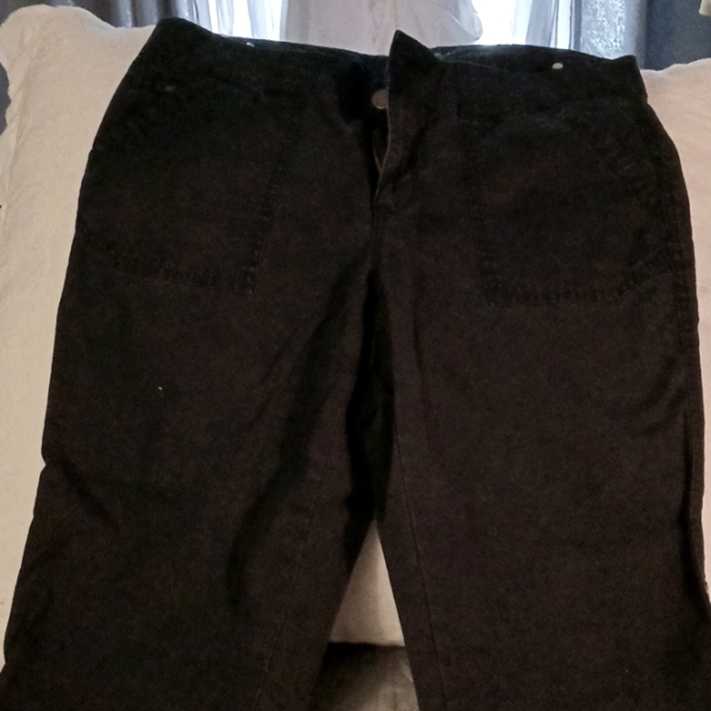 Woman's denim crop pants